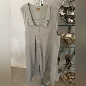 Sleeveless Gray/green Button-Down Dress tucking detail.